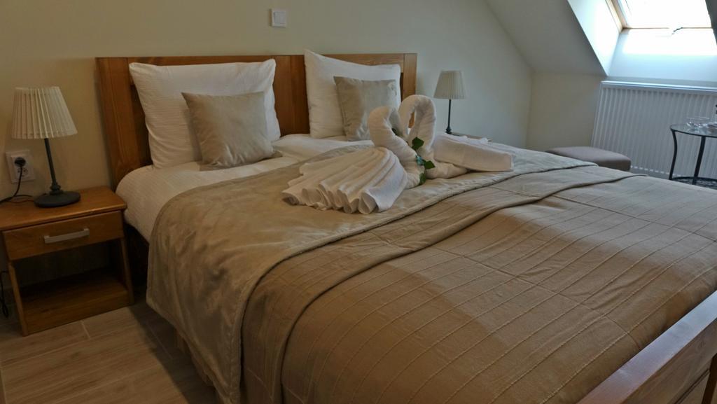 Alice Panzio Gold Bed & Breakfast Kalocsa Bagian luar foto